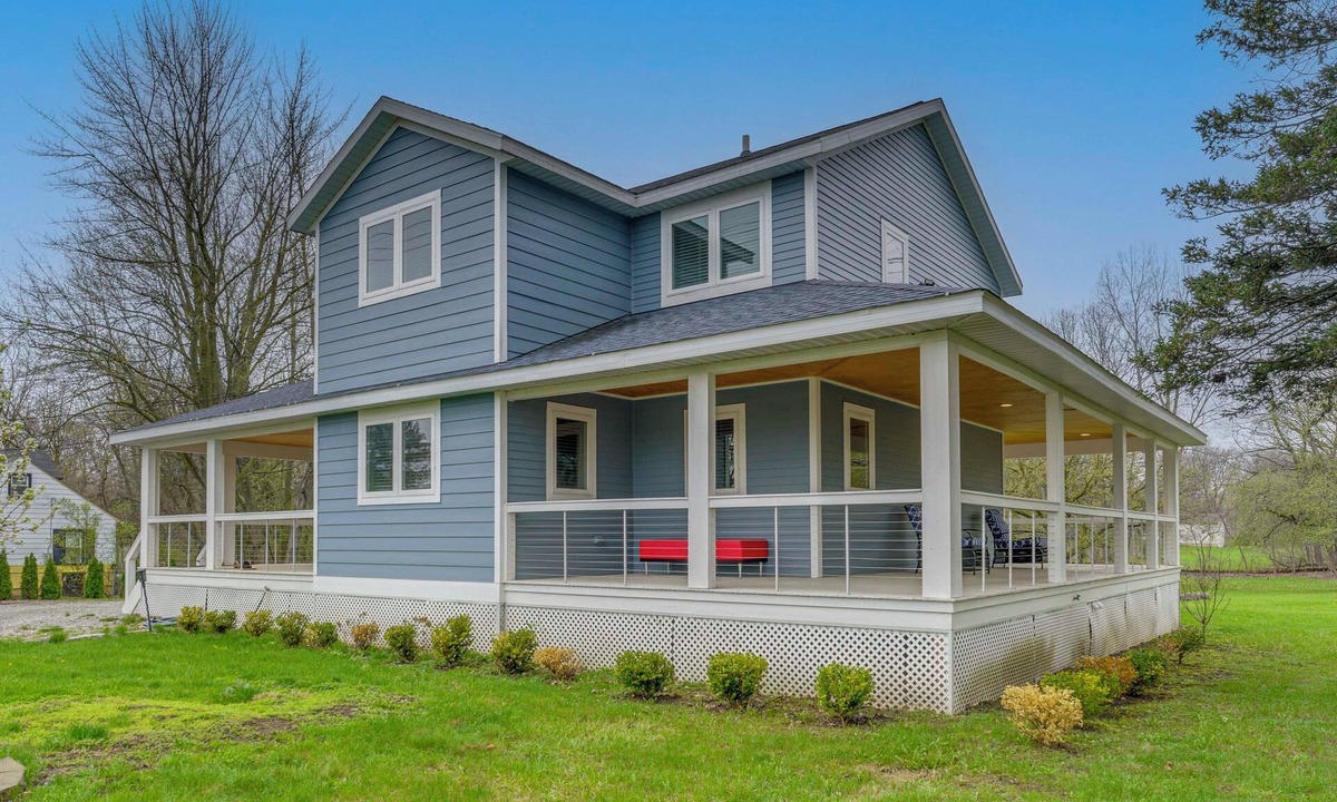 Auburn Hills House | < 1 Mi to Oakland University: Cozy Retreat w/Yard