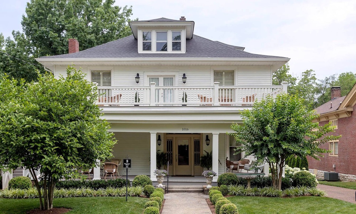 Franklin Apartment | 100 year old home five blocks from Historic Downtown Franklin, TN