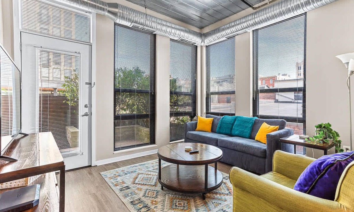 Old West Side Apartment | 2 Separate 2BR Units Near Big House & Downtown