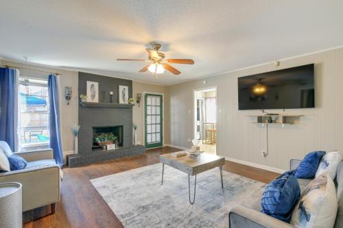 Ellendale House | 4 Mi to Shelby Farms Park: Memphis Home w/Patio!