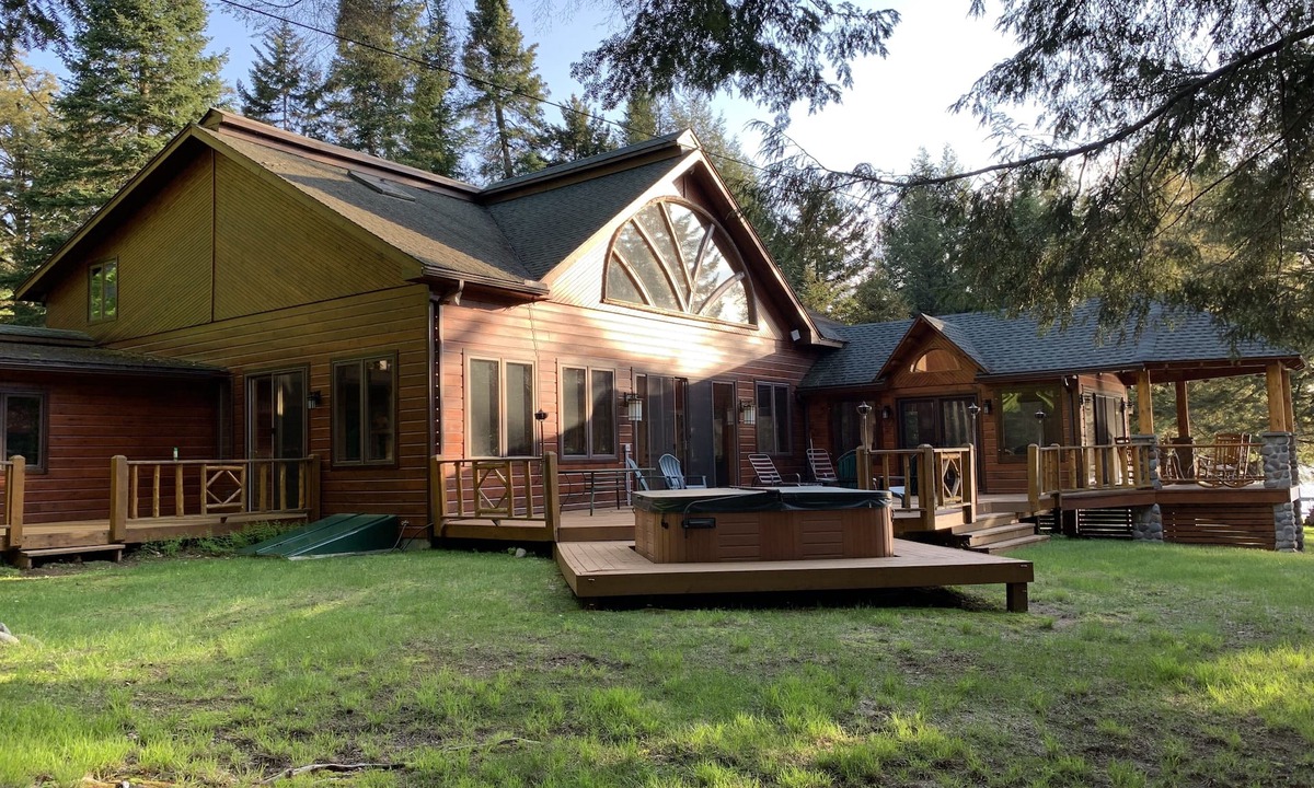 Town of Webb House | Adirondack Waterfront Lodge Close to Old Forge with A/C and Heated Garage