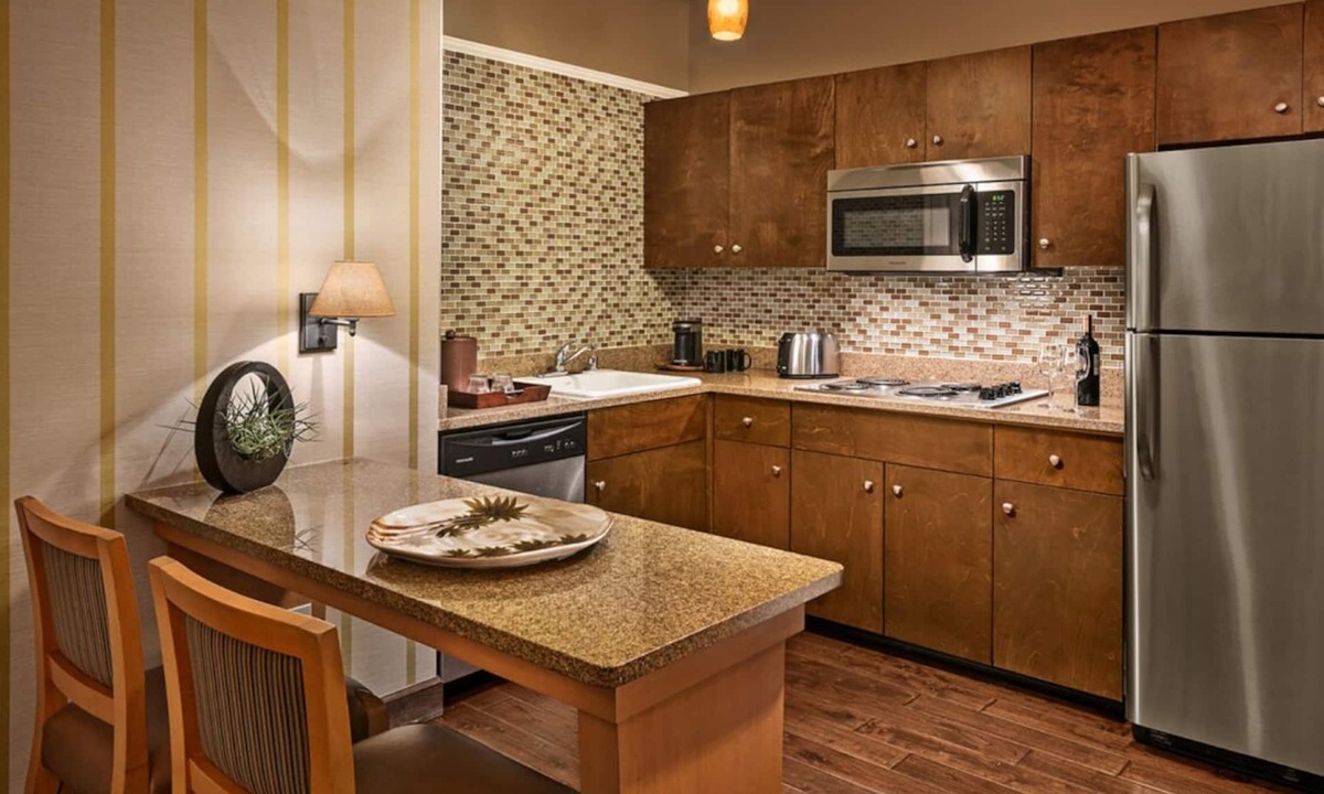 Gainey Village Villas Hotel | Affordability Meets Comfort! Short Drive to Musical Instrument Museum, w/Pool!