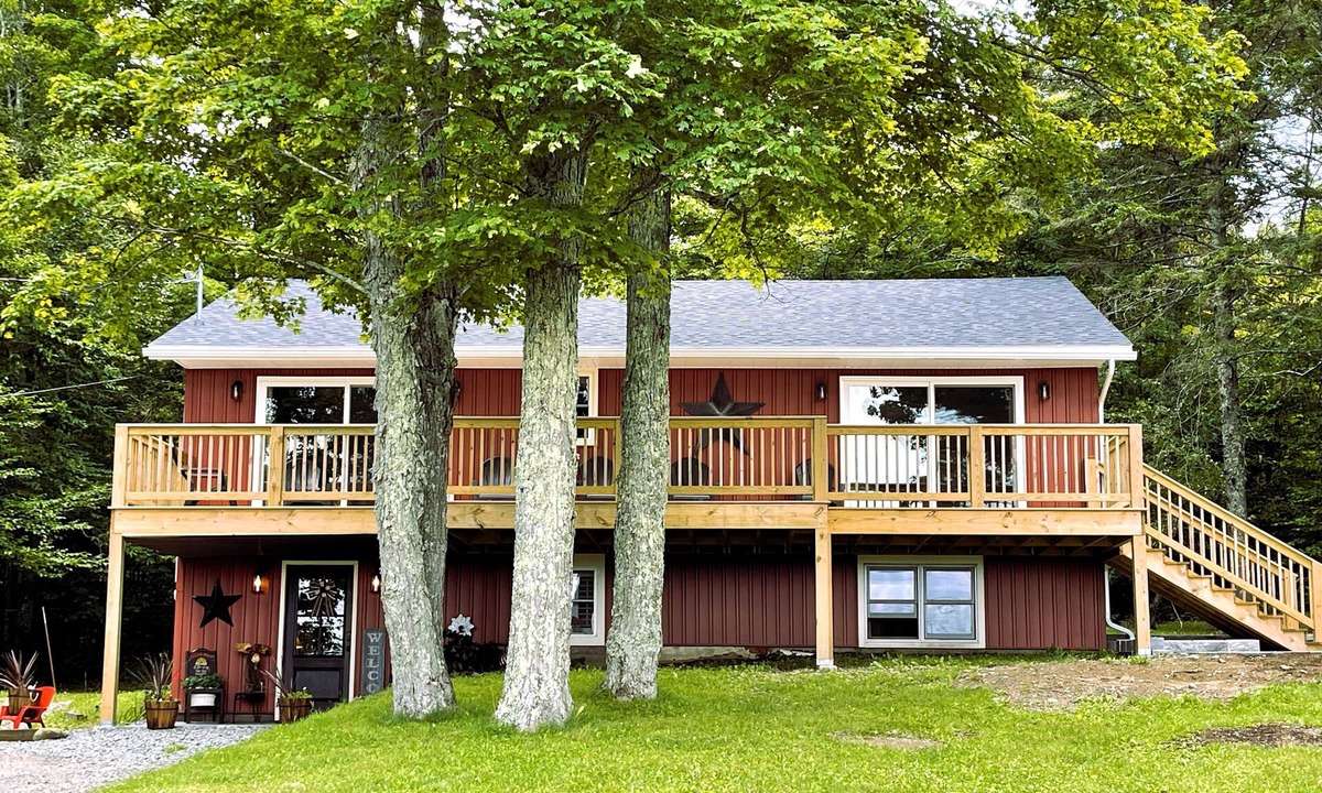 Lake Placid House | Amazing Sunsets and Views 3 Minutes Outside Lake Placid