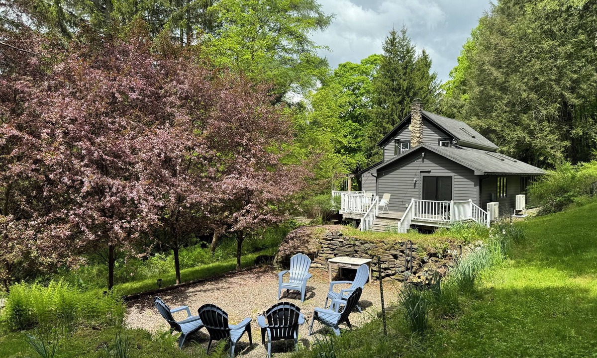 Callicoon Center House | Architectural Gem - Catskill Chalet, hot tub, wraparound deck on 6 acres
