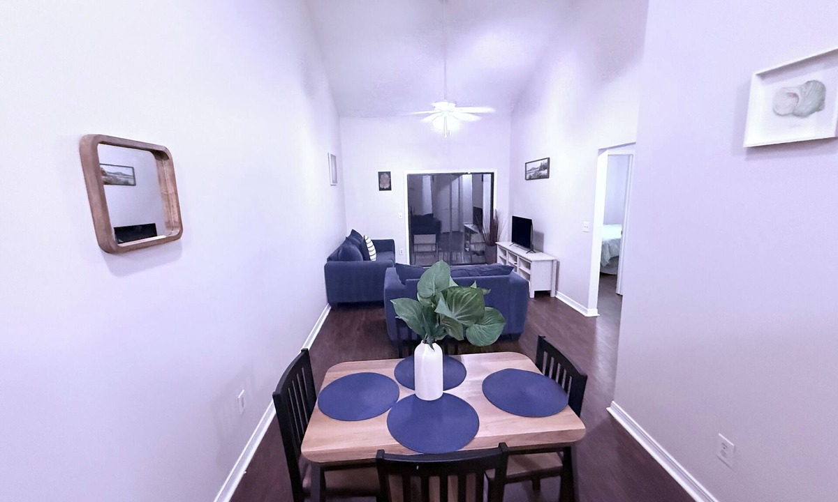 Sandalwood House | Atlantic - Spacious - Beach - Town Center - Mayo Clinic - Privacy-Center Spot