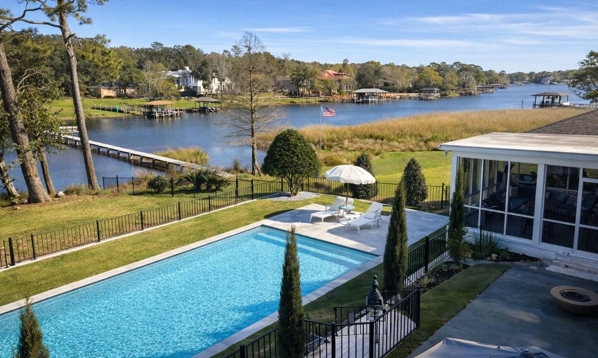Southeast Pensacola House | Bayou Texar East Hill Retreat - Pool, Hot Tub, Private Dock & Pool House