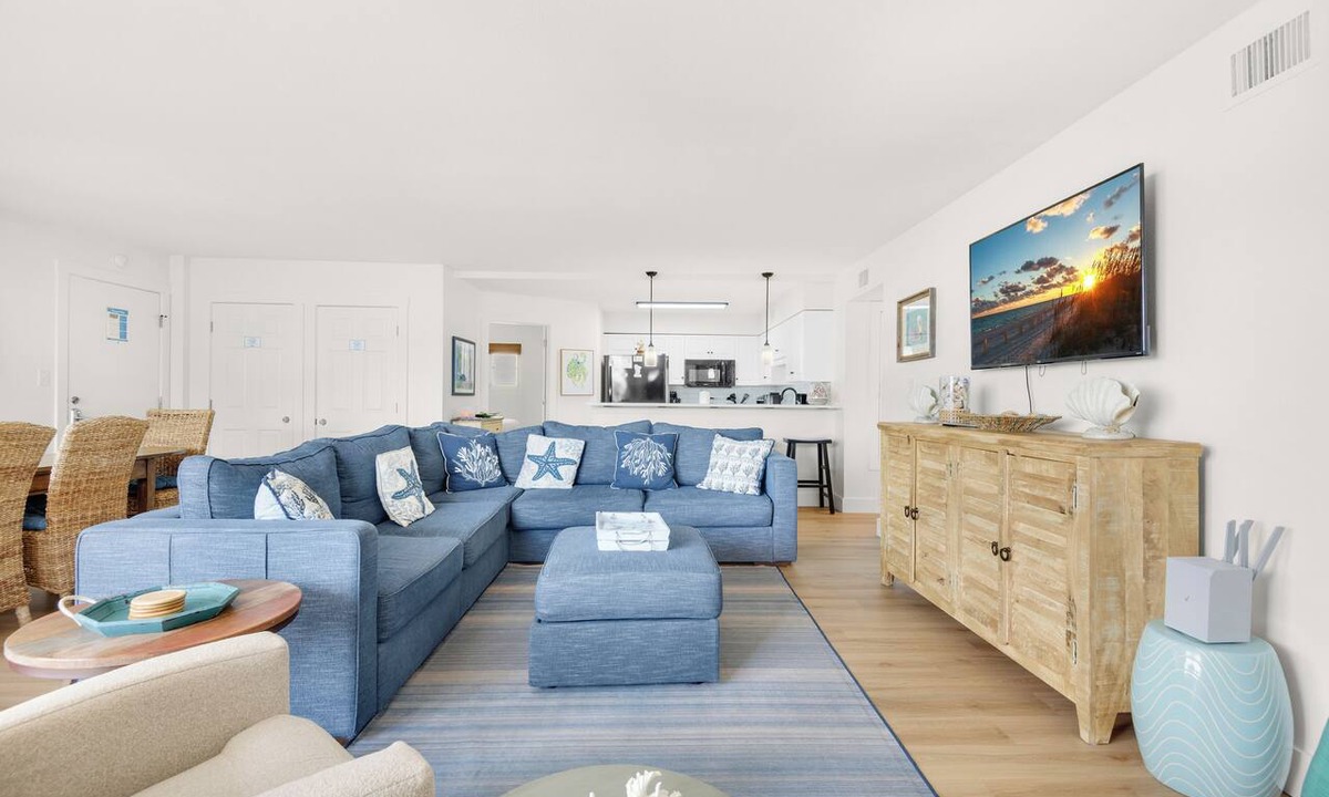 Pensacola Beach Condo | ✨Beach Front Corner Unit-Community Pool-3BR Starboard Village 412✨