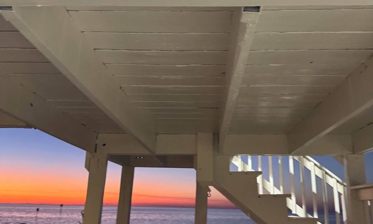 Spring Hill House | Beach front! Step off the last stair and into the Gulf!