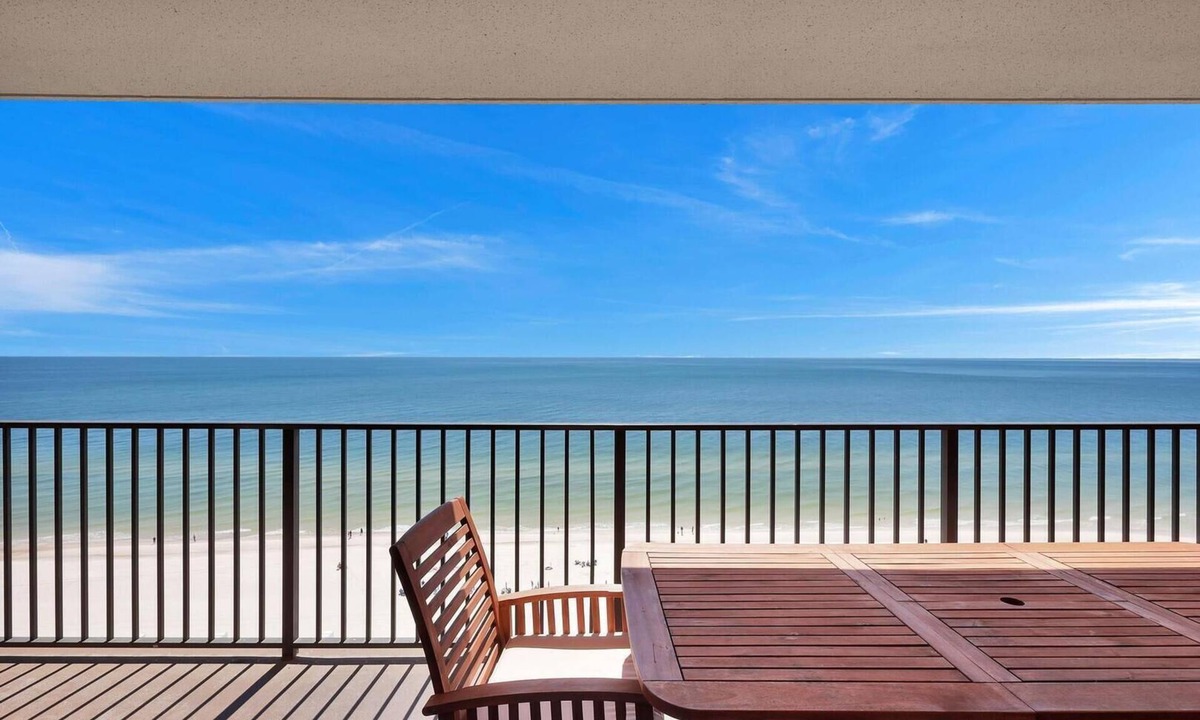 Orange Beach East House | Beachfront Condo w/View & Pool, Sleeps 8