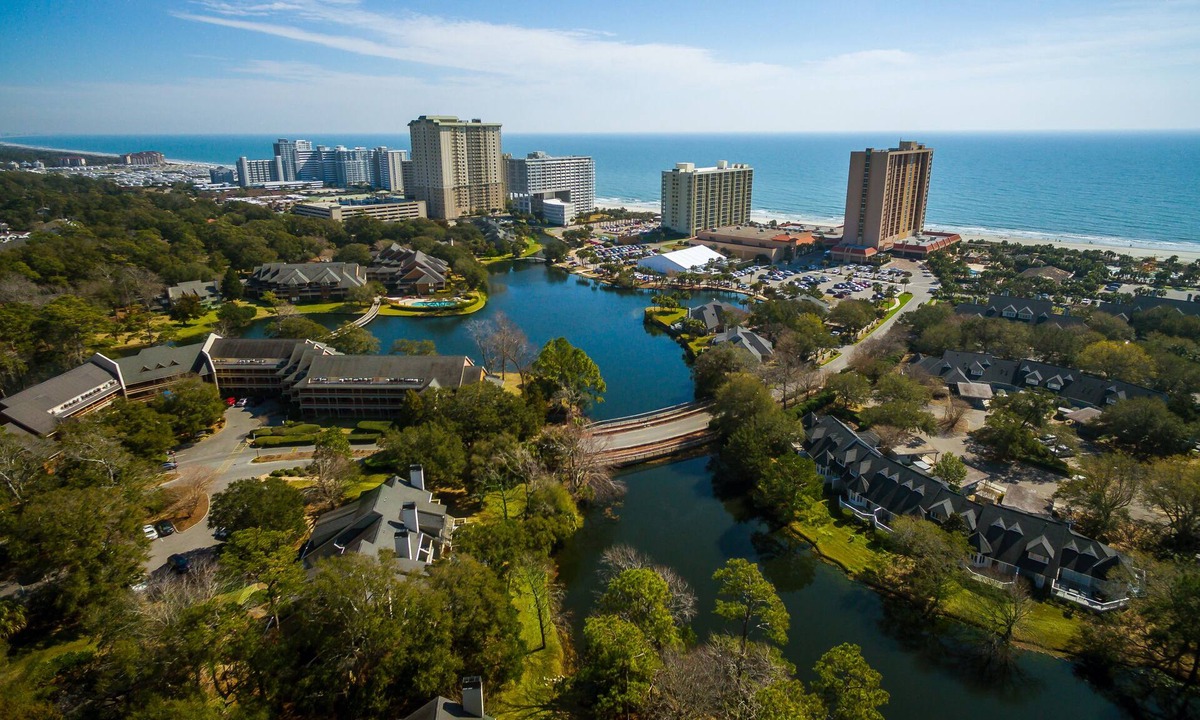 Arcadian Shores Condo | Beautiful & Luxurious Three-Story Myrtle Beach Villa * Close to Sandy Beach*