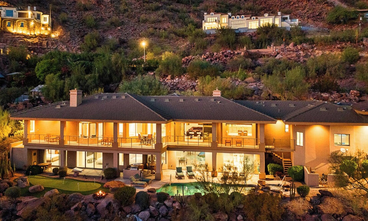 Copeland Hill House | Camelback Heights - 8BR Estate w/Pool, Theater & Camelback Views