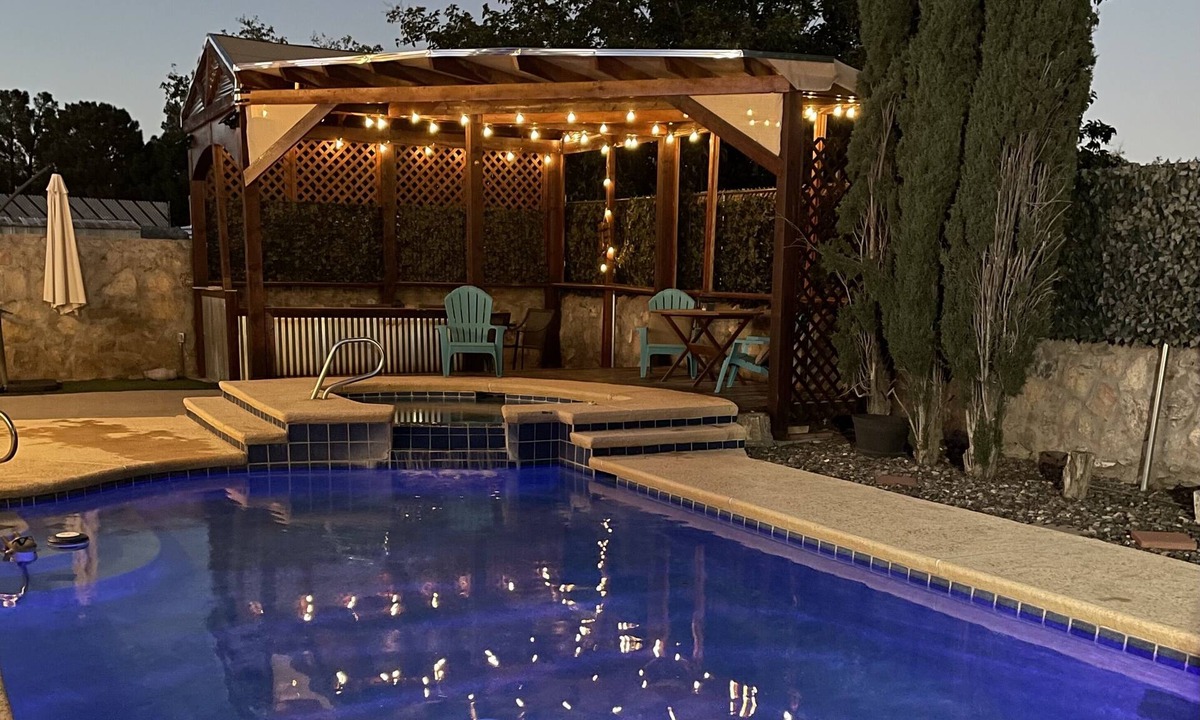 Northeast El Paso House | Captain Home w Saltwater Pool-close to Ft Bliss & Mt