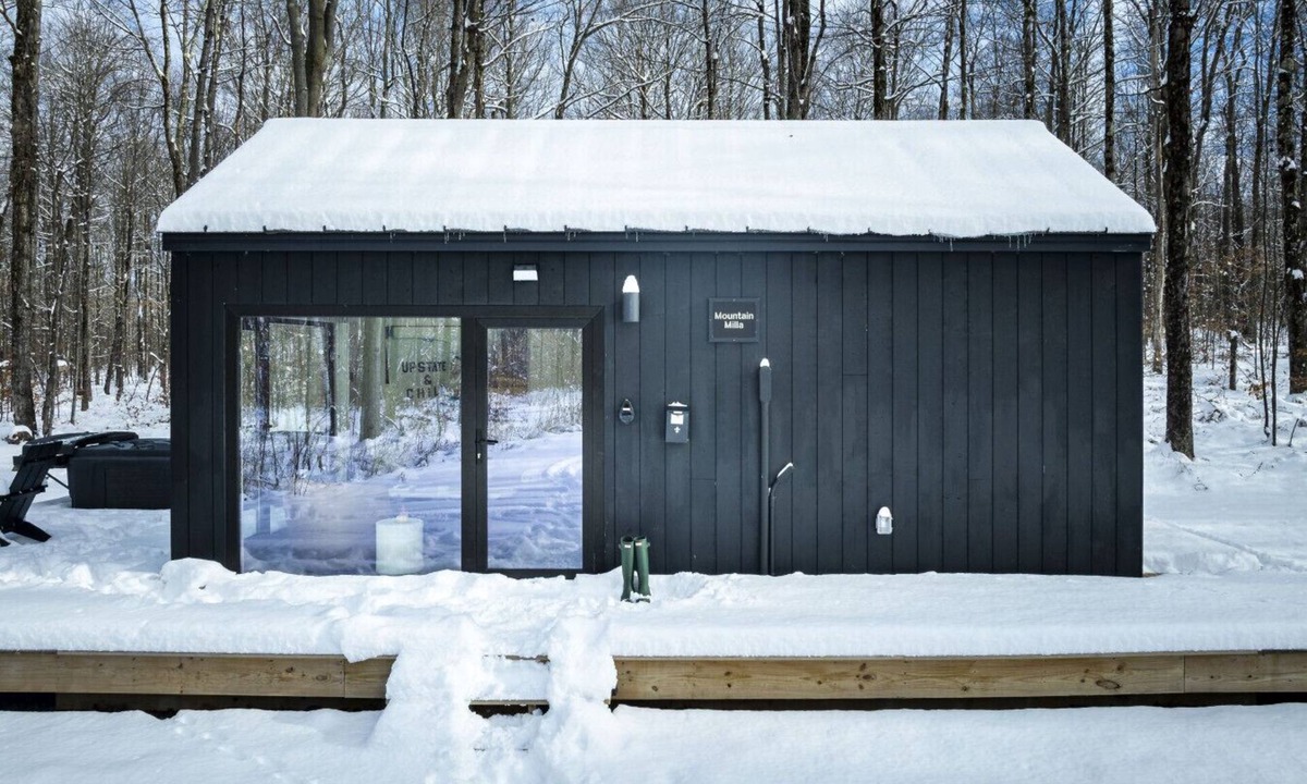 Jefferson House | Catskill Modern Tiny Escape Hot Tub Sauna Outdoor Theatre