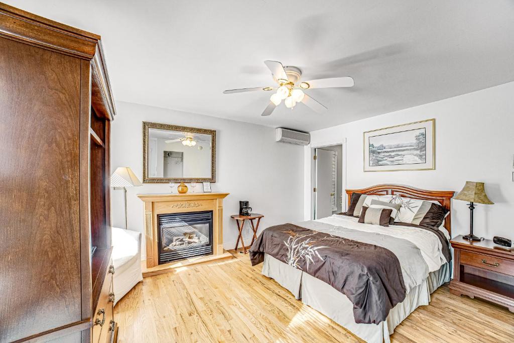 Hammondsport Apartment | Champagne House Studios