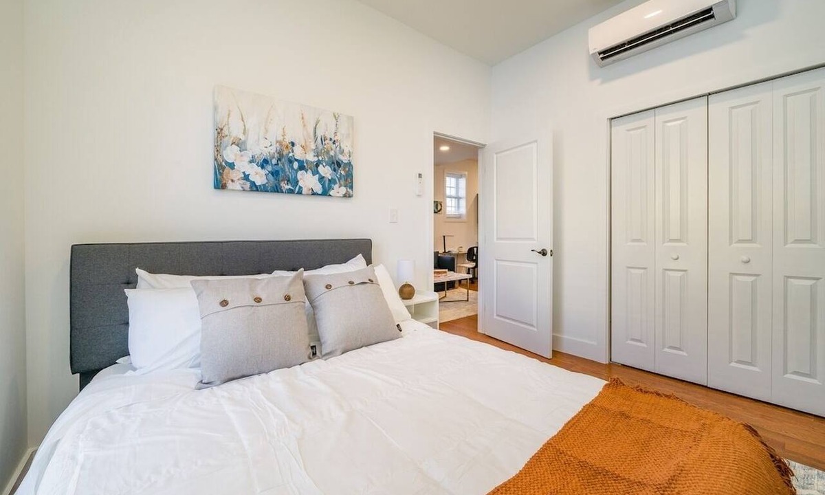 Corn Hill House | Cornhil 1Bed-EquippedKitchen,HighFalls,DT,TV WiFi