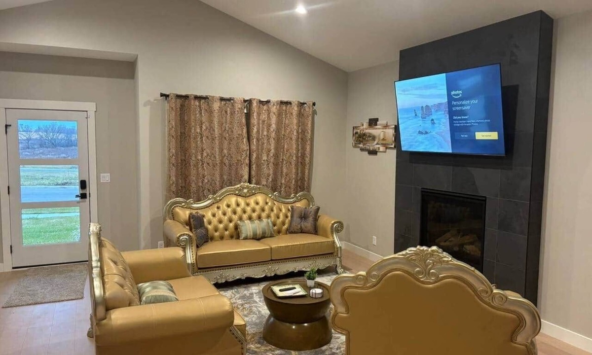 Rochester House | Custom Luxury Rambler in Highland Hills, Rochester