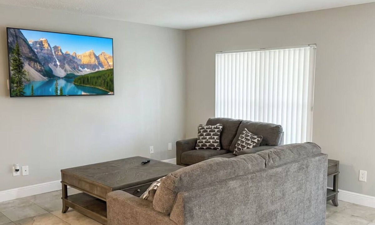 Brooksville House | "Discounted Rate"Perfect 3-bedroom house Near Spring