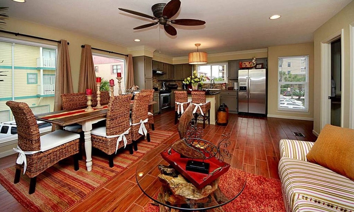 Crystal Beach House | Discounts Summer 3bed cottage private beach ocean view free beach service!