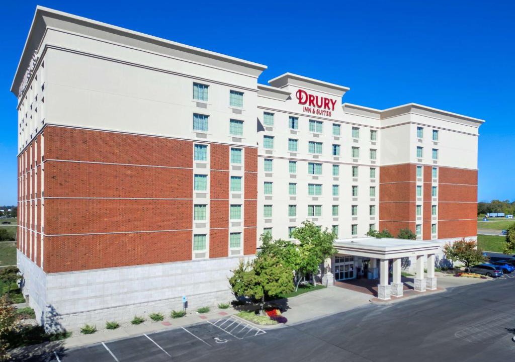 O'Fallon Hotel | Drury Inn & Suites St. Louis/O'Fallon, IL