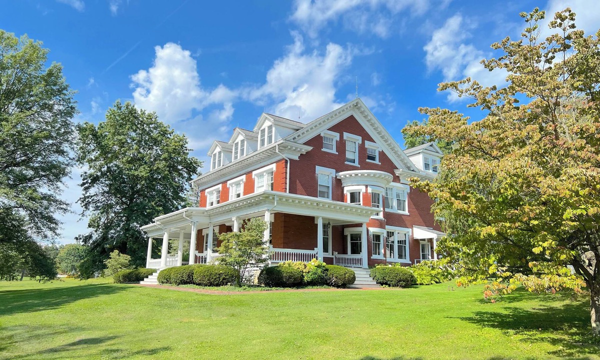Port Matilda House | Eagle Spring Farm House Near Penn State Football