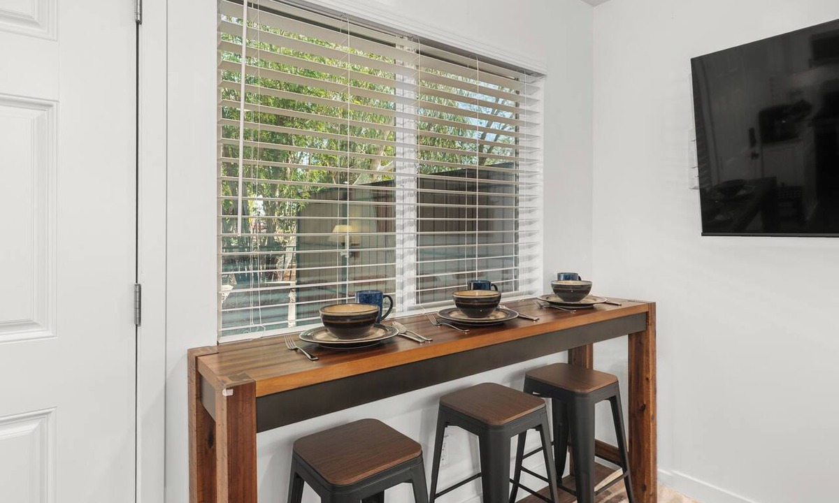 Garfield Apartment | Empress Retreat in the Heart of Downtown Phoenix