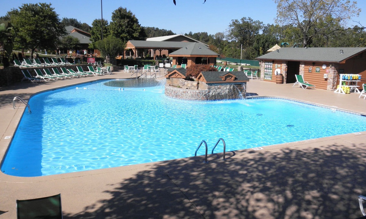 Branson Villa | Enjoy all the Branson area has to offer. Only 1 week available this year!