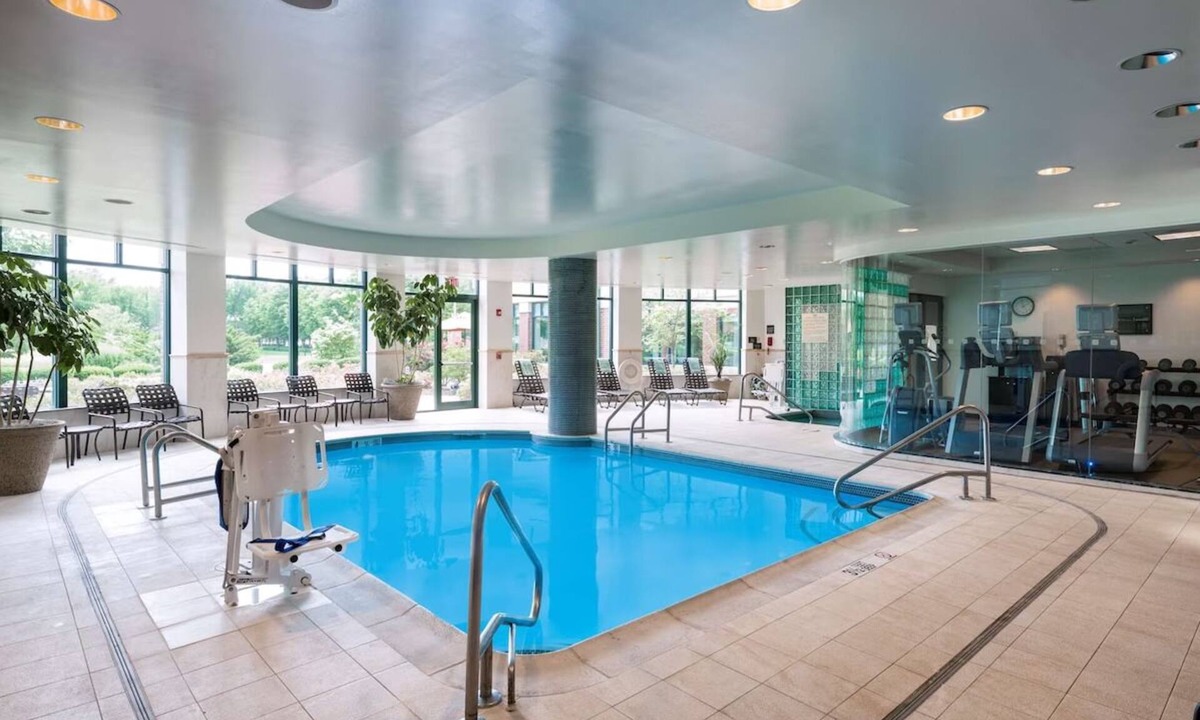 Silver Lane Hotel | Experience Fall In Glastonbury! Pool, Parking, On-site Dining | 2 Units