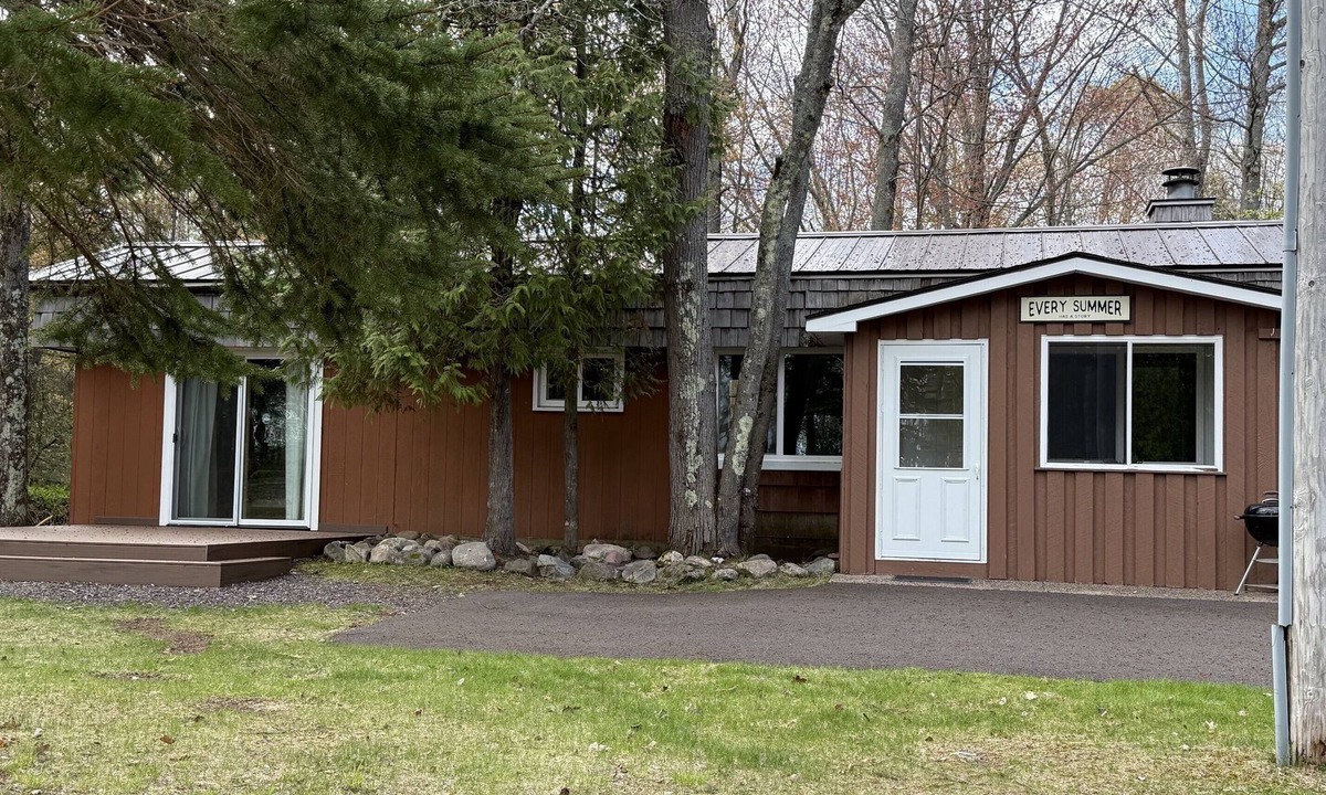 Ontonagon Cottage | Gitchee Gumee at Miller's Cottages