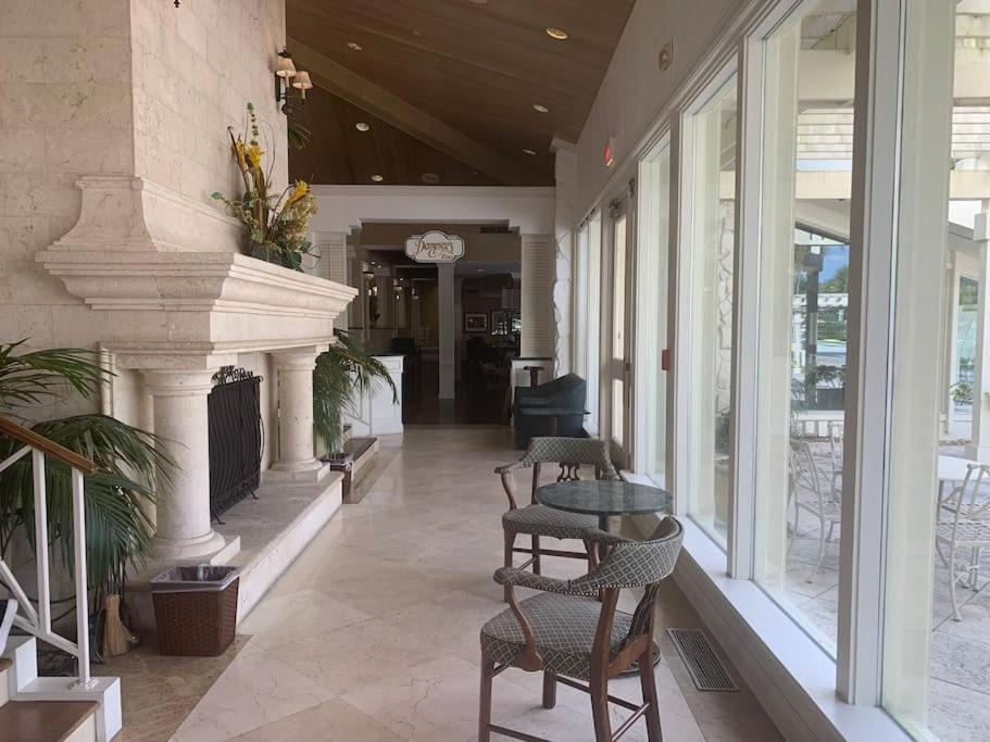 Wesley Chapel Apartment | GolfView Executive Suite Near Tampa