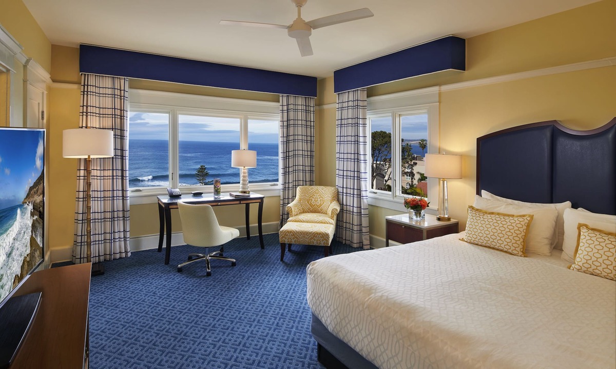 Village of La Jolla Hotel | Grande Colonial Hotel