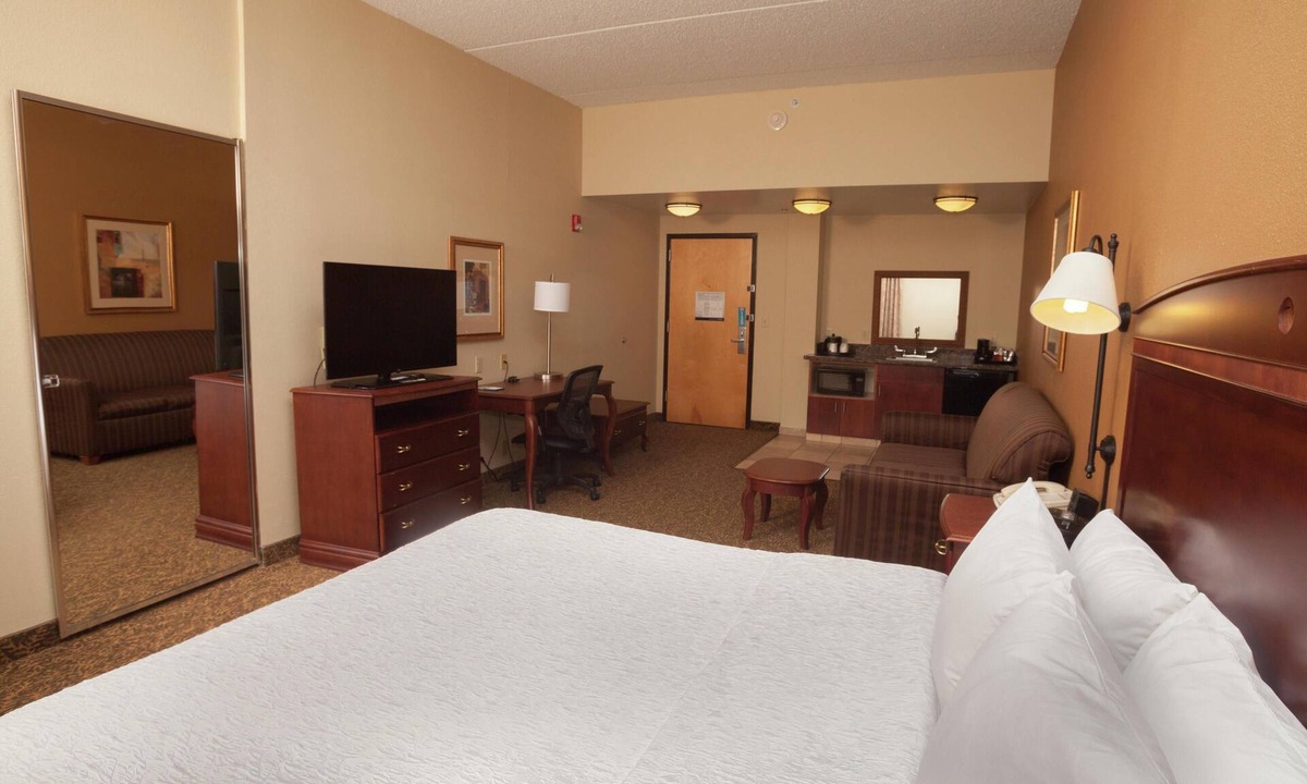 Oneonta Hotel | Hampton Inn Oneonta