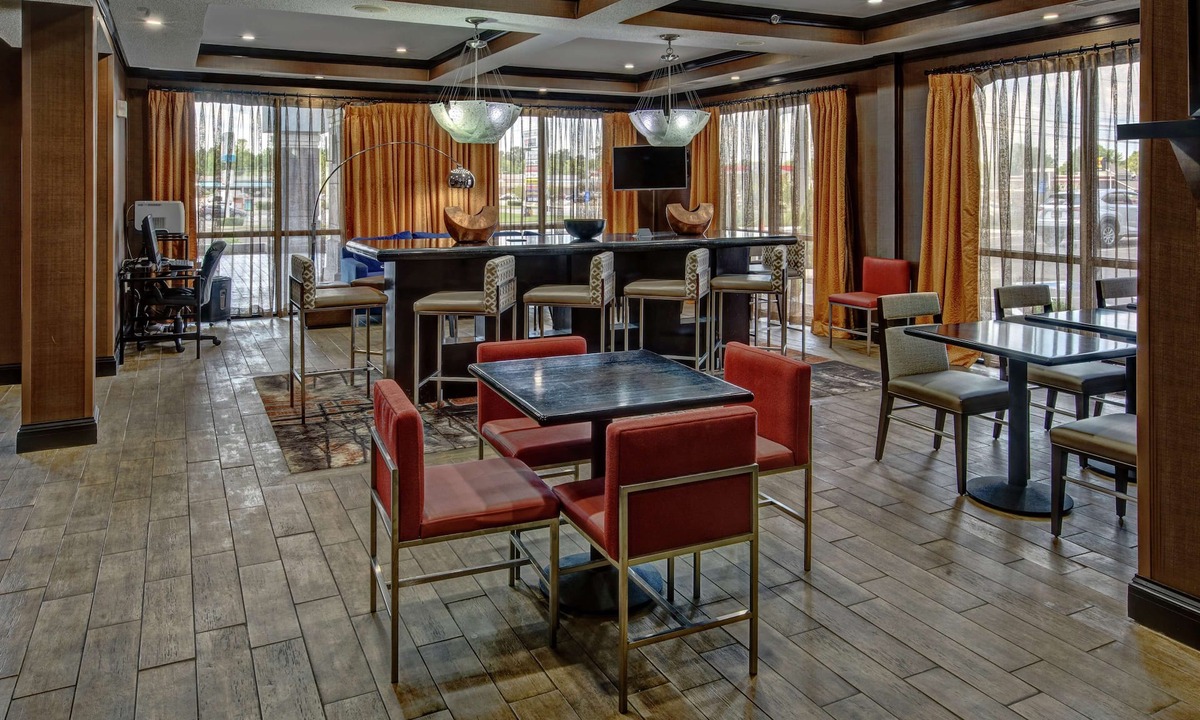 Tullahoma Hotel | Hampton Inn Tullahoma