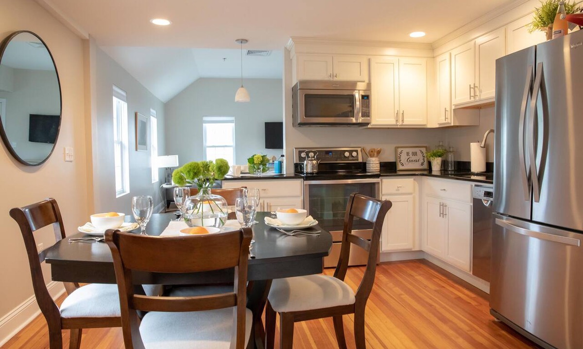 Lenox Apartment | Heart of Lenox! - renovated downtown apartment