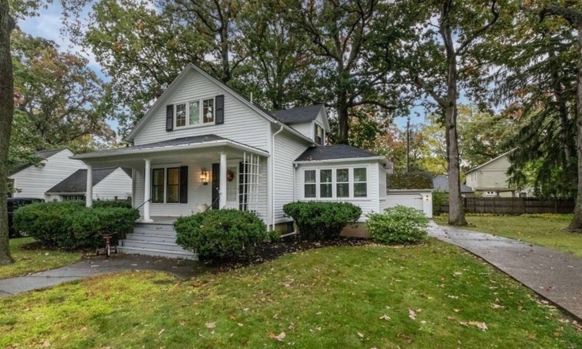 Lewiston House | Historic home in the Village of Lewiston - short walk to dining, concerts, river