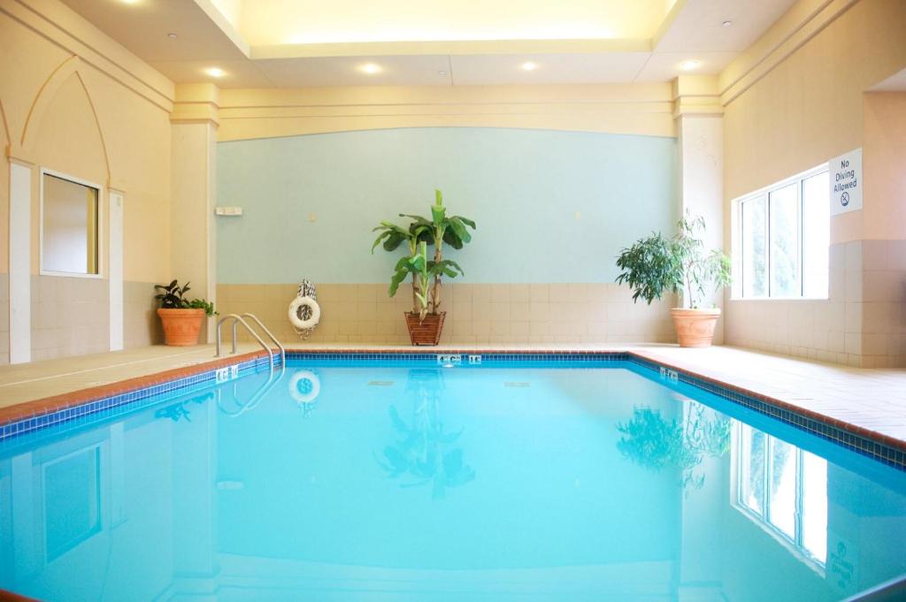 Effingham Hotel | Holiday Inn Effingham by IHG