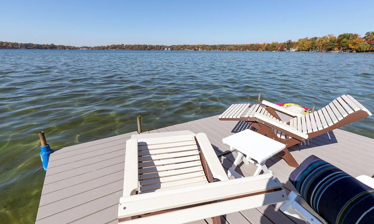 Sturgis House | Lake front home on Klinger Lake in Sturgis, Michigan