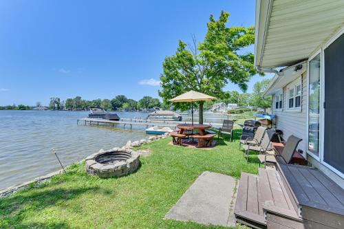Coldwater House | Lakefront Gem w/Watercrafts & Dock in Coldwater!