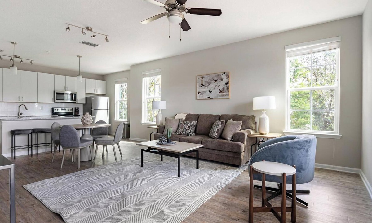 Land O' Lakes Apartment | Landing | Chic 1BD, Gym, Pool