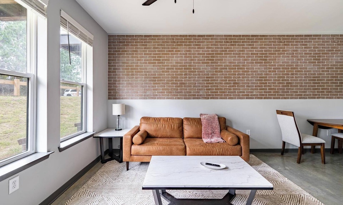 Northwest Pensacola Apartment | Landing | Stylish 1BD, Yoga Studio, Rooftop Lounge