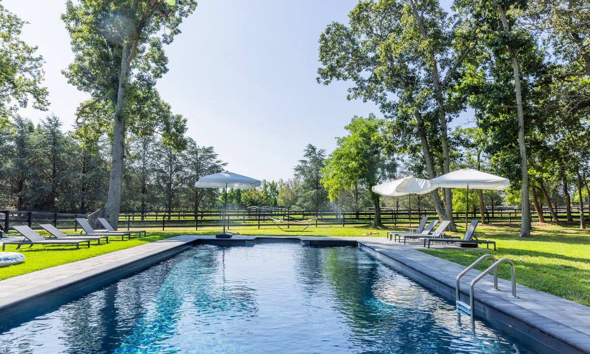Mattituck House | Modern farmhouse w/heated pool, beach, horses and winery in heart of North Fork