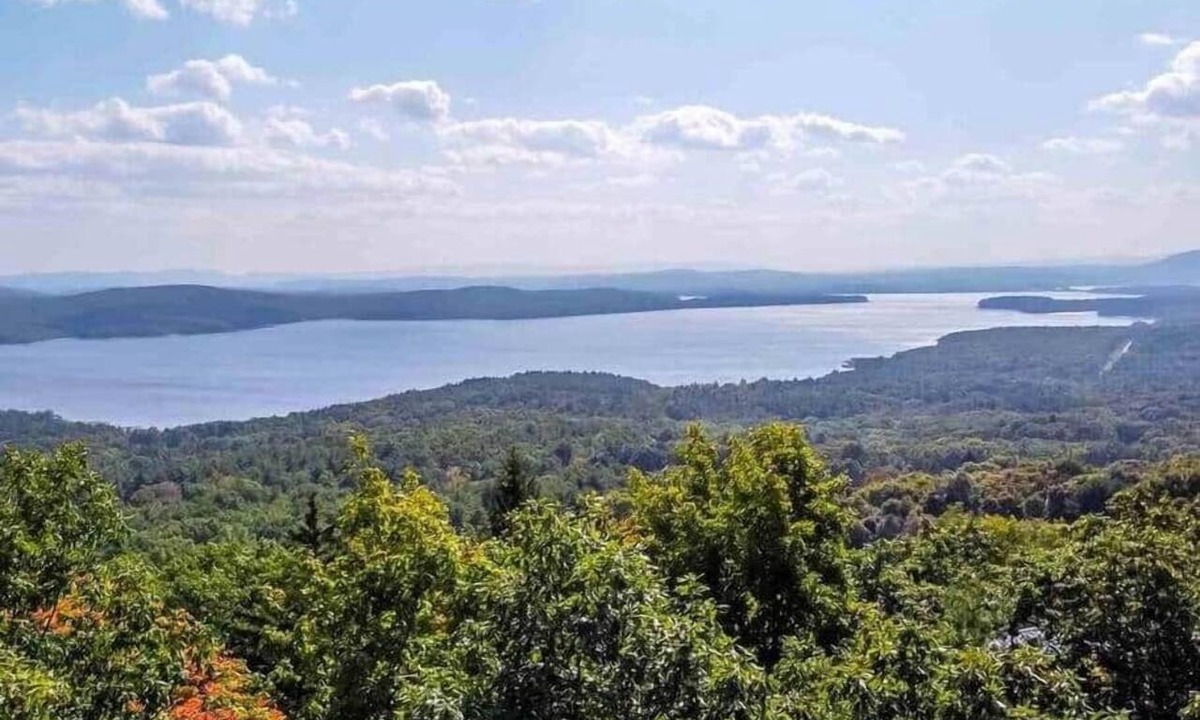 Glenford House | New Breathtaking Catskill Retreat with Views and Hot Tub, The Nest Retreat in Woodstock Catskill