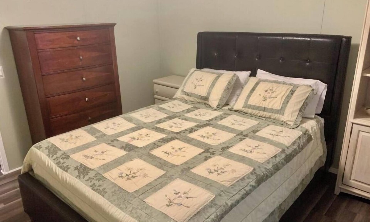 Greeneville House | Nice and Peaceful 2 BR/2 BATH. Pets welcome!
