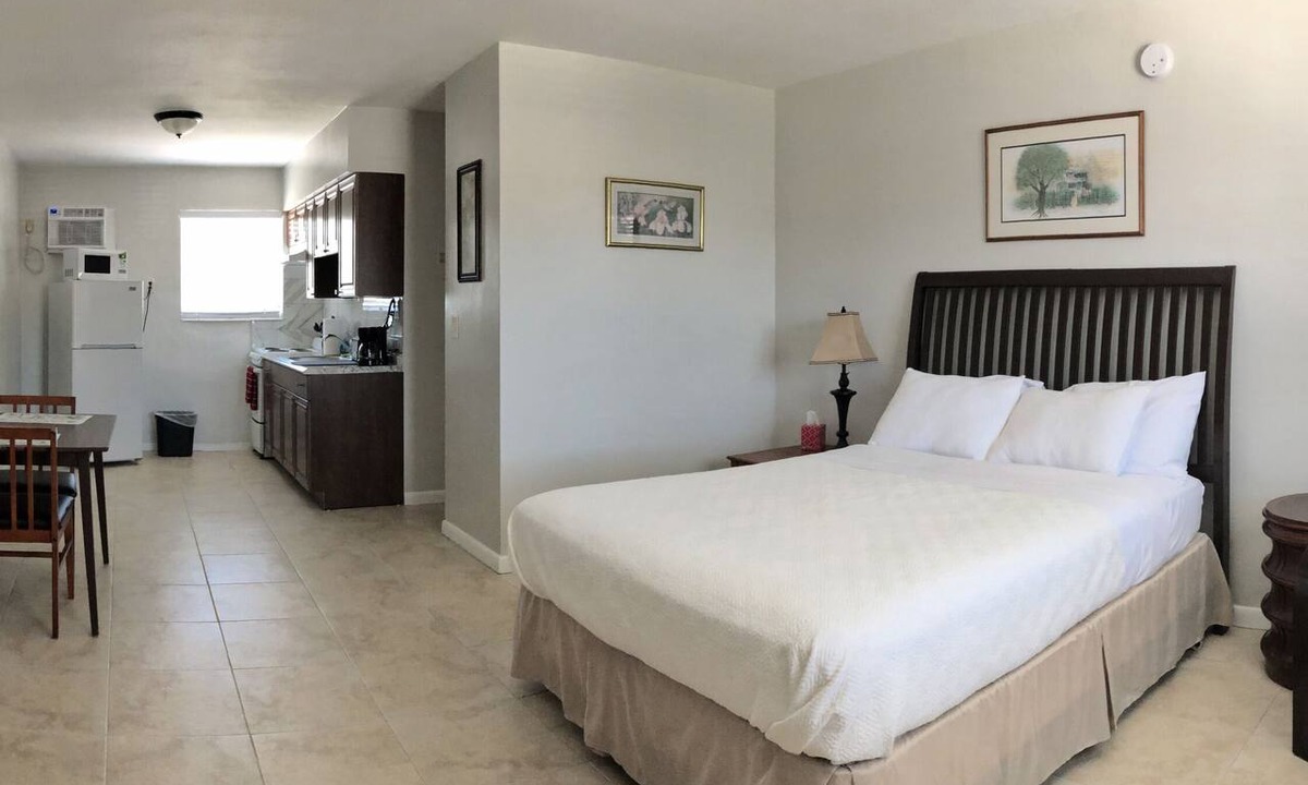 Dania Beach Apartment | Nice Studio Suite - Minutes from everything