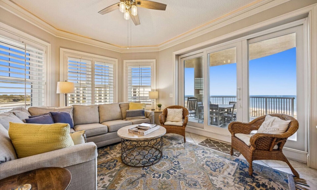 Amelia City Apartment | Oceanfront Condo-building renovation/construction notice