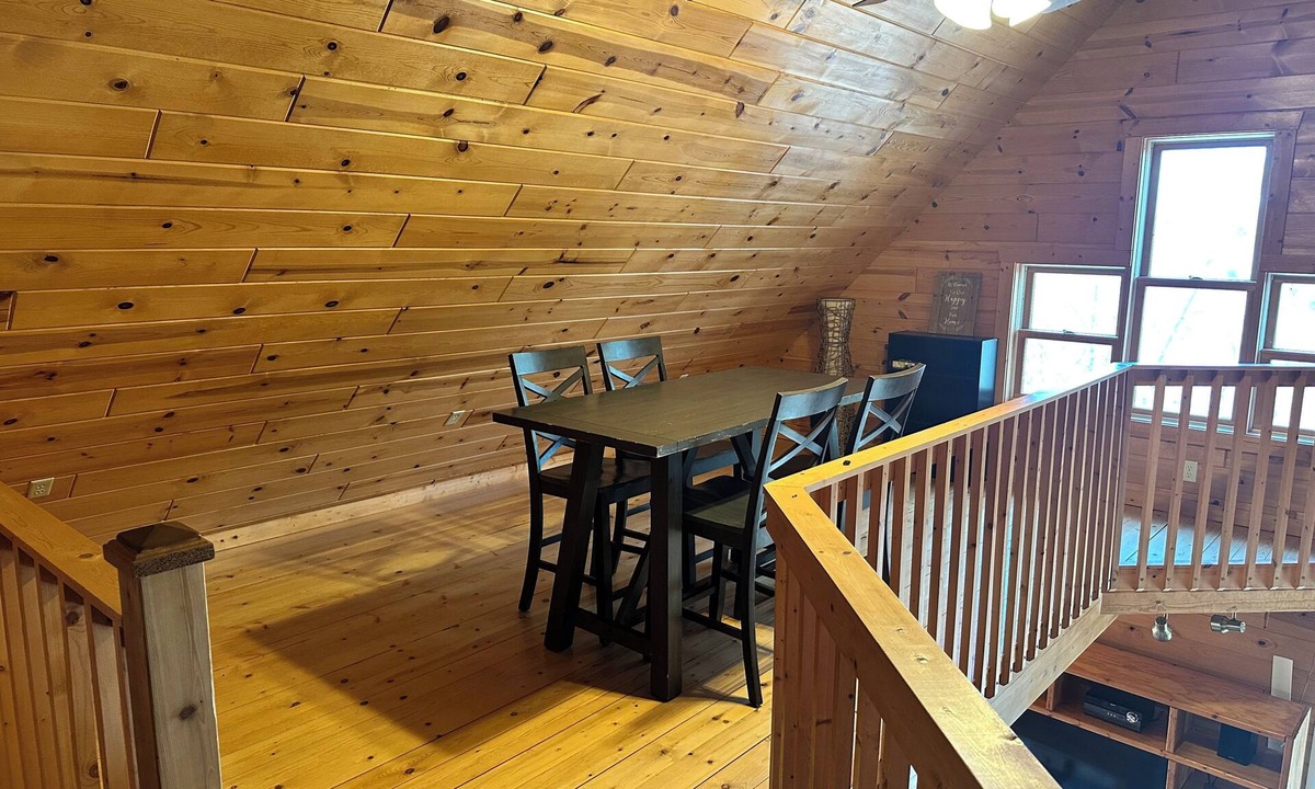 Gordon Cabin | peaceful Northwoods retreat on quiet Crystal Lake