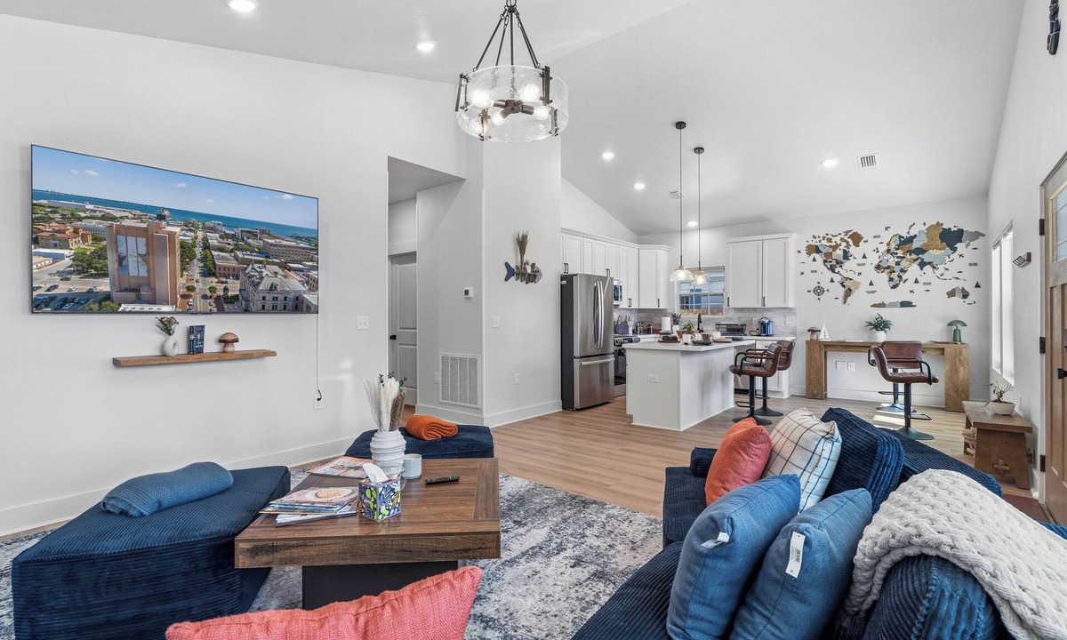 New Warrington House | Pelican Landing At The Bay