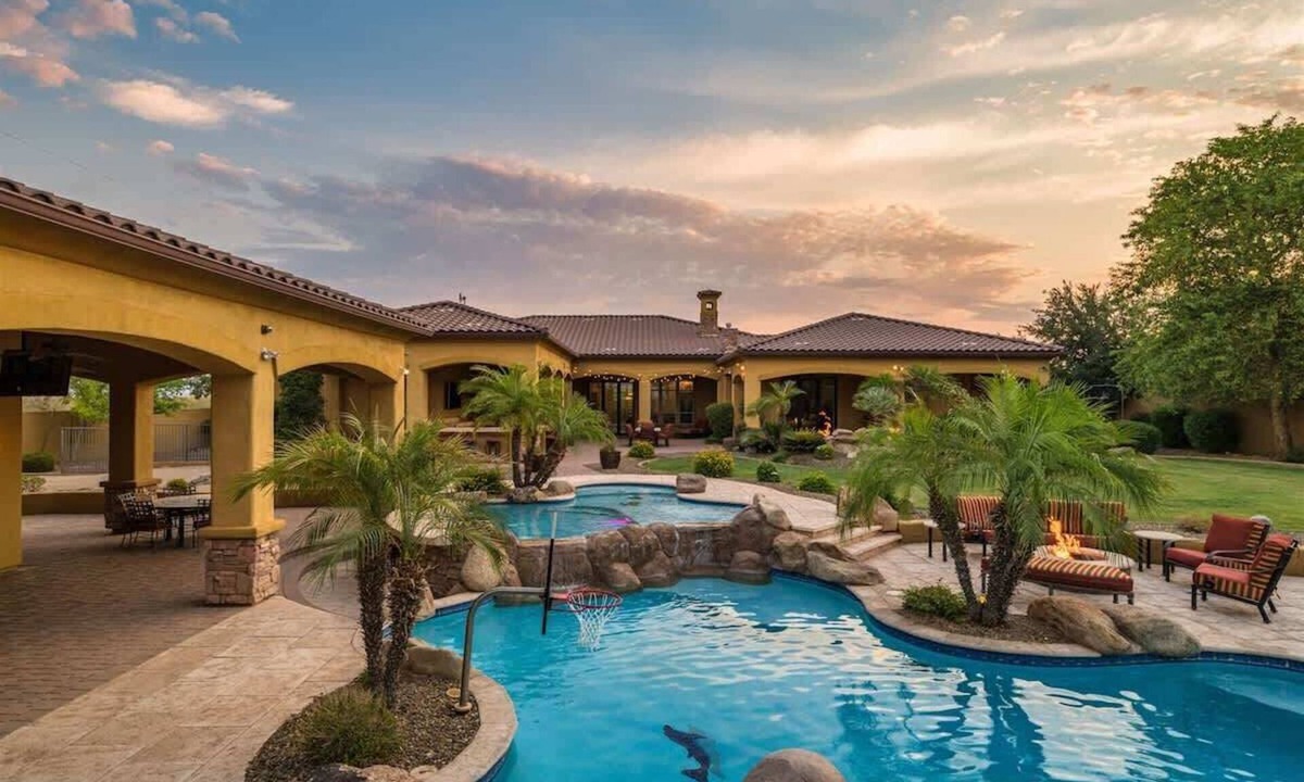 Desert View Village House | Pet Friendly, Extravagant North Scottsdale Estate - Theater, Bball & more!