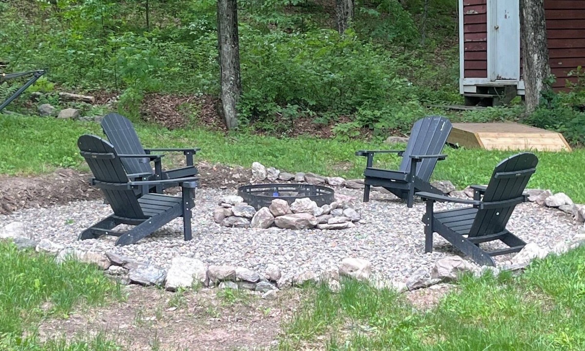 Ancram Cottage | Pet-Friendly, Newly Renovated Cabin - Beautiful Hudson Valley Setting