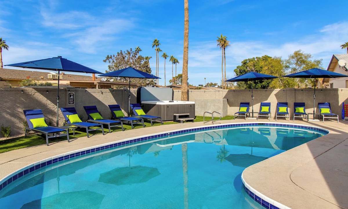 McClintock House | Pool, Spa, Fire Pit, Grown Up Swings-Your Own 5BR/3BA Resort-LOW Pool Heat Fee