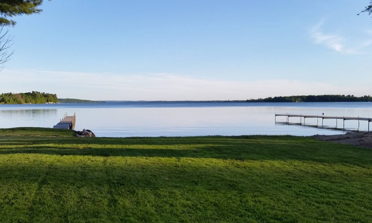 Rapid City House | Private Elk Lake waterfront home, Avaialble for end of August only 500 night